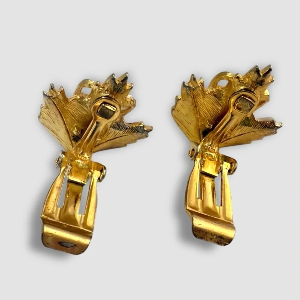 Vintage White Enamel Leaf Brooch & Clip-On Earrings Gold Tone Set